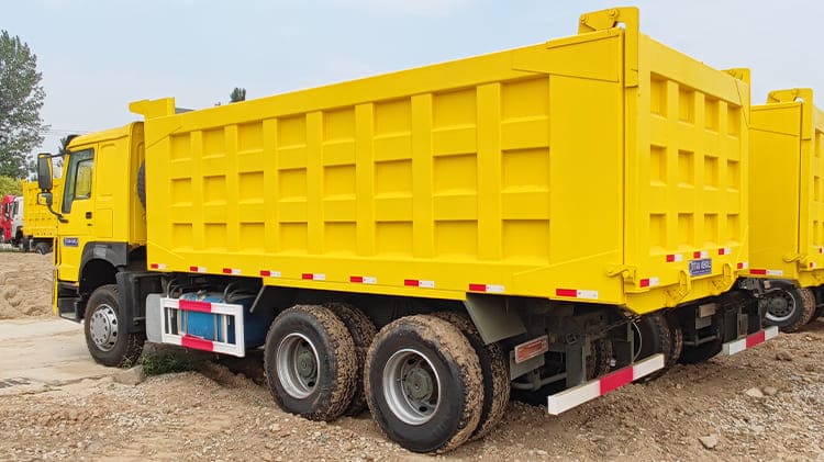 Used Sinotruk Howo 371 Dump Trucks for Sale in Guam
