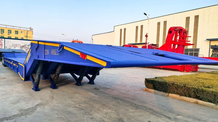 Folding Hydraulic Gooseneck Trailer for Sale in Guam Agana